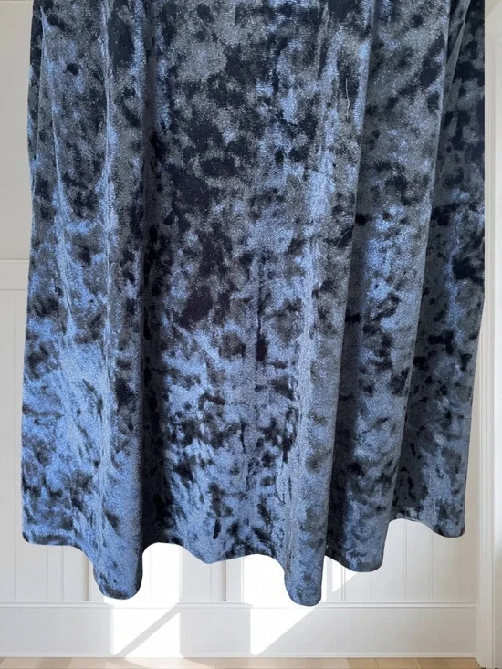 CACIQUE Women's Black Crushed Velvet Lace Trim Camisole Top NWT 22/24 - Picture 7 of 13